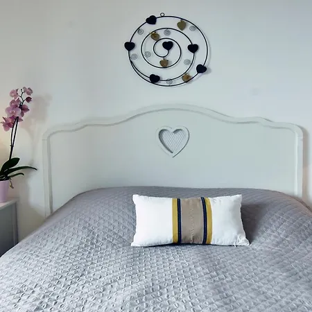 Luxueuse Moderne Avec Piscine & Recemment Renovee, Vue Exceptionnelle! *