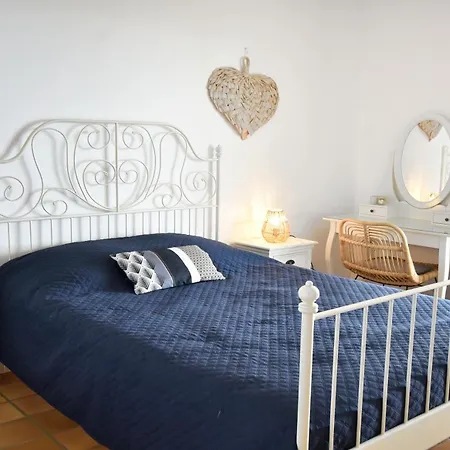 Luxueuse Moderne Avec Piscine & Recemment Renovee, Vue Exceptionnelle!