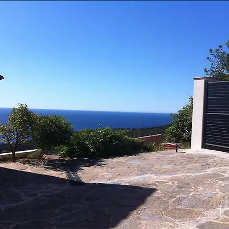 Luxueuse Moderne Avec Piscine & Recemment Renovee, Vue Exceptionnelle! *