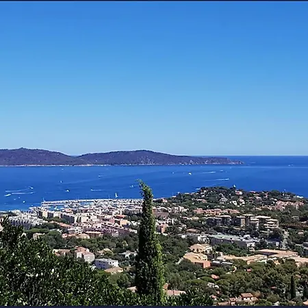 Luxueuse Moderne Avec Piscine & Recemment Renovee, Vue Exceptionnelle! Σπίτι διακοπών